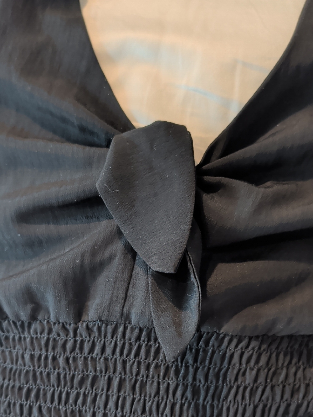 Doe & Rae Black Knot Front Crop Top - Flutter Sleeve & Hem - Size M - WORN TWICE - Picture 4 of 8